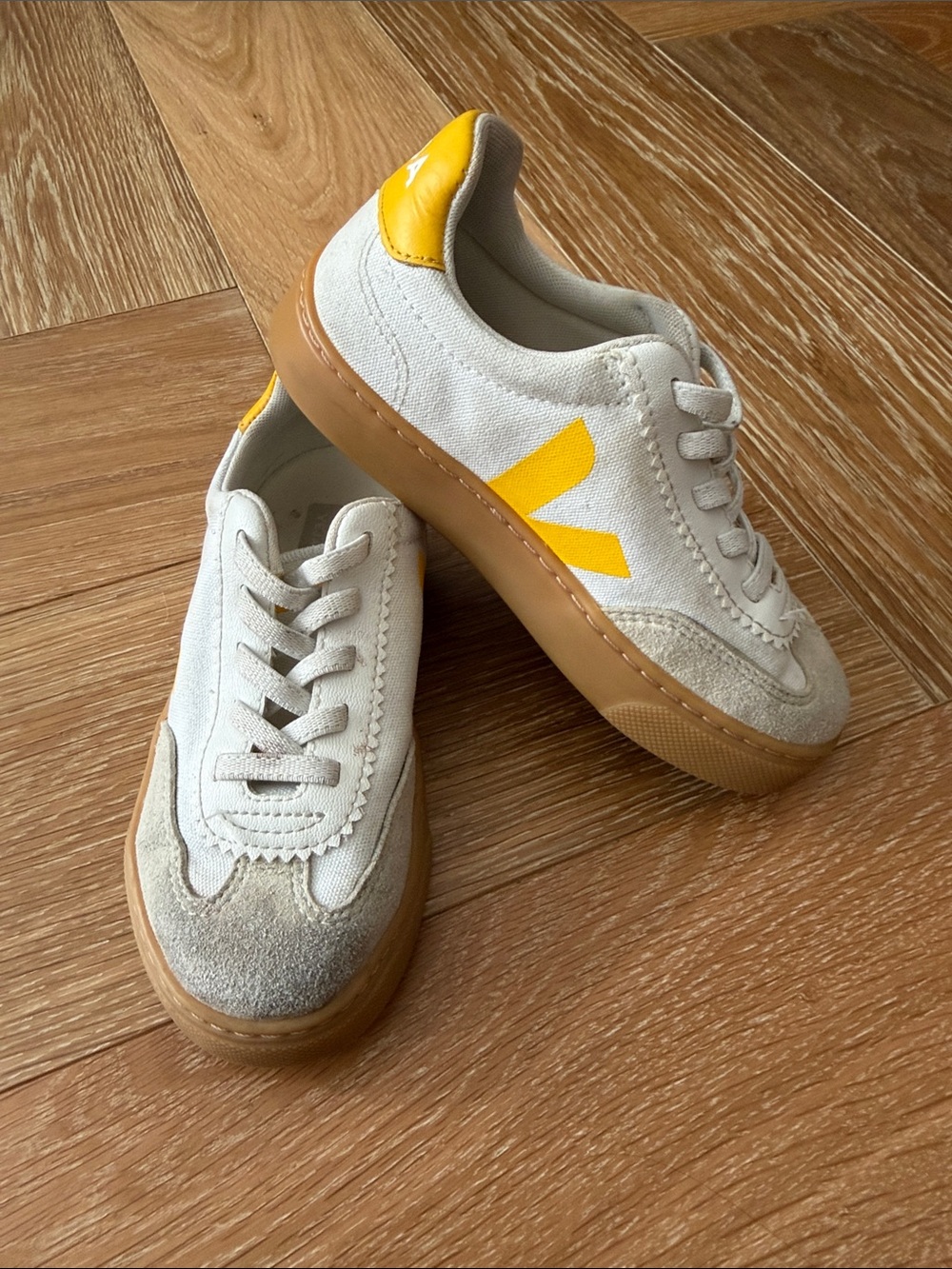 Veja Kids White Canvas Sneakers with Yellow Accent - size Eu 30 US 12.5